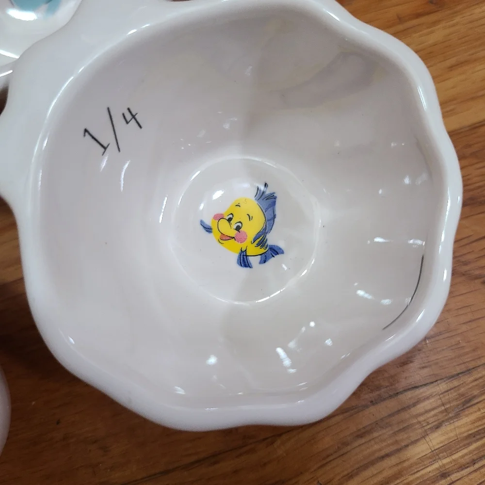The Little Mermaid Sea Shell Rae Dunn Measuring Cups - Picture 7 of 11